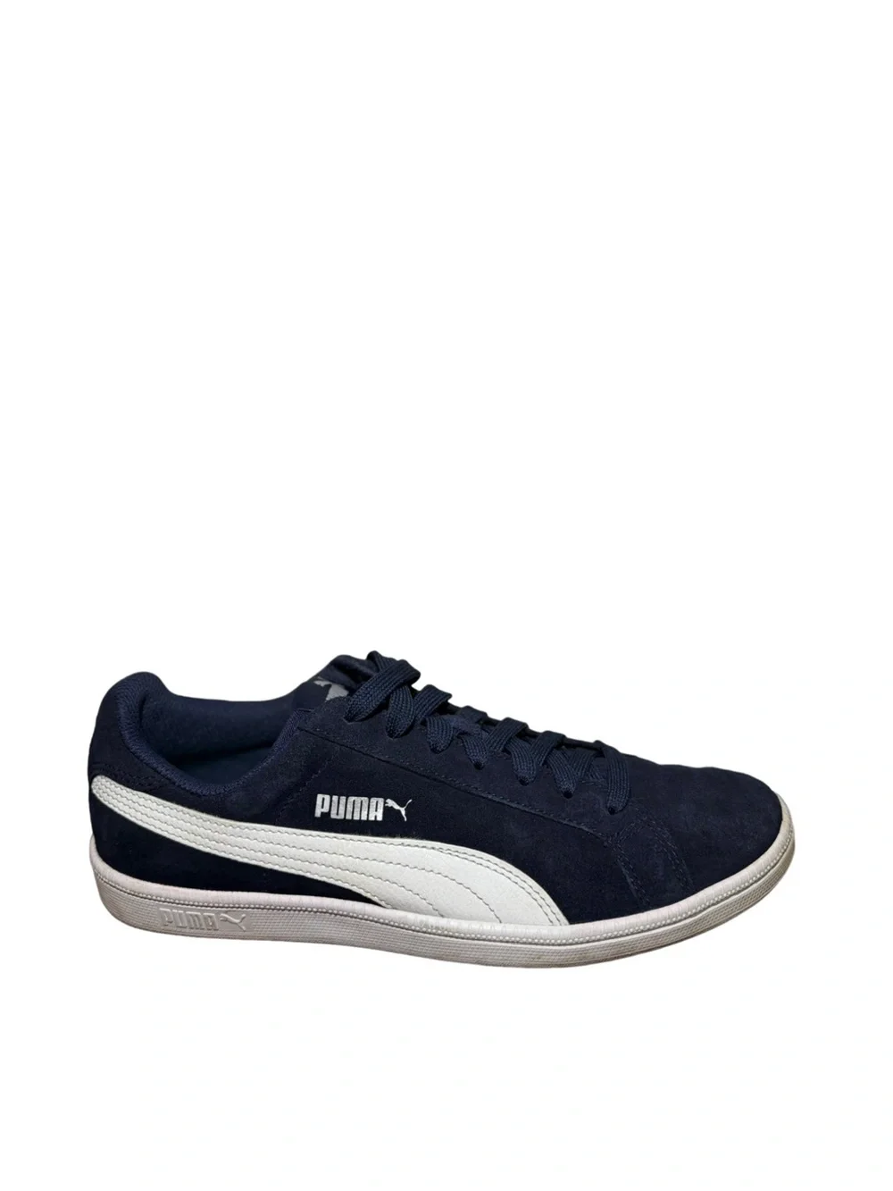 Puma Men’s Navy Suede Sneakers with White Formstrip size 8.5